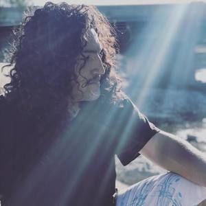 Meet your Posher, Moises